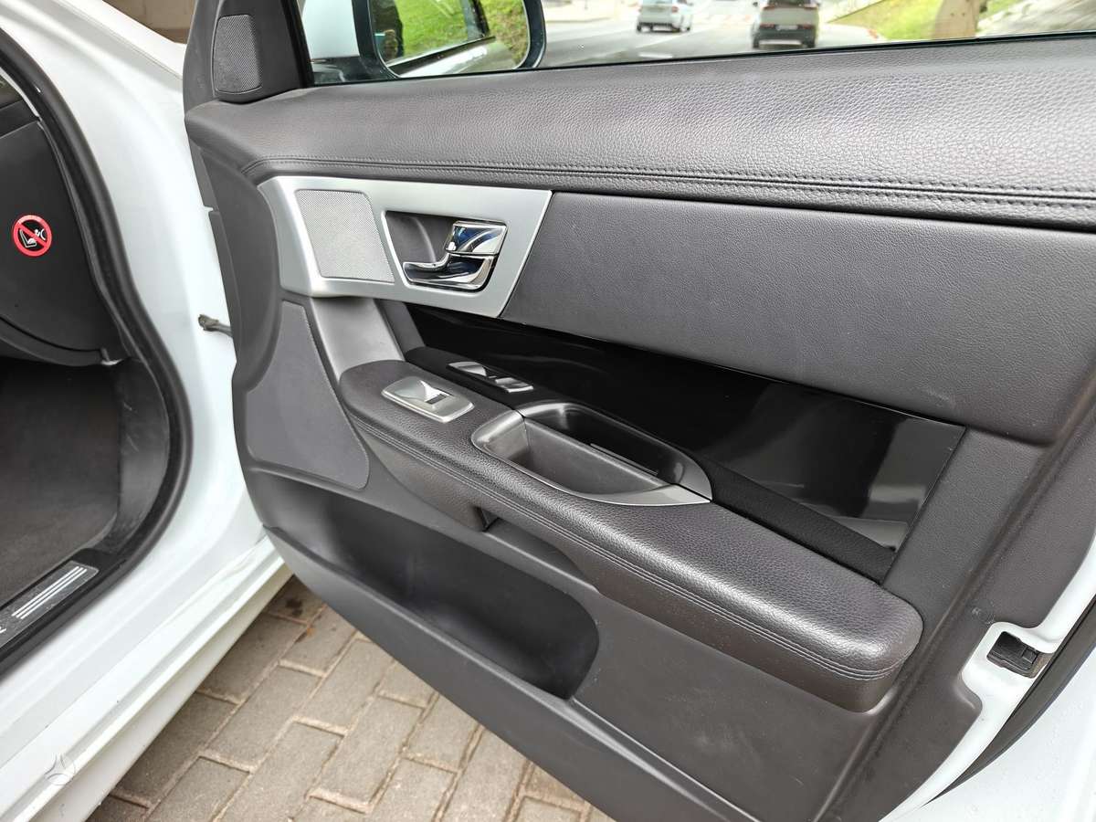 Jaguar XF, 3.0 l., wagon
