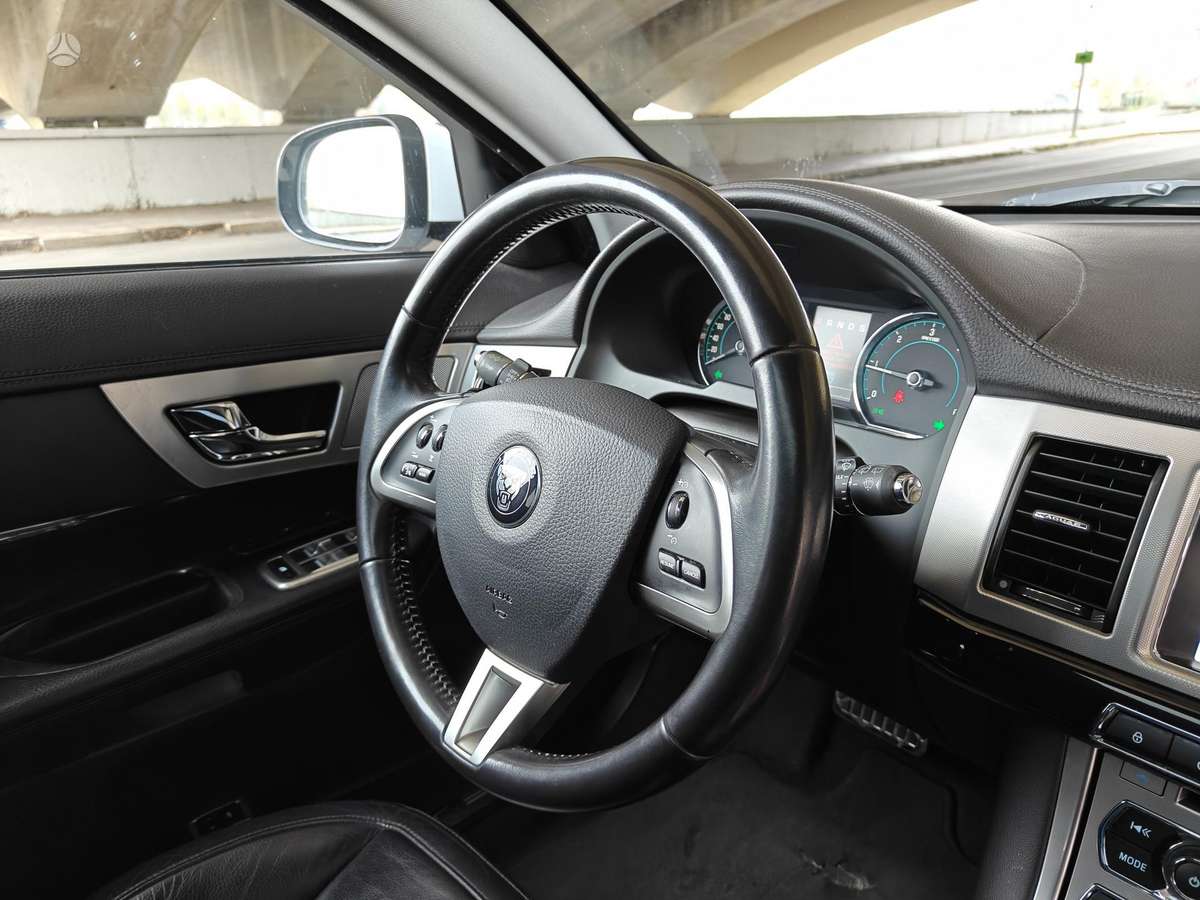 Jaguar XF, 3.0 l., Универсал