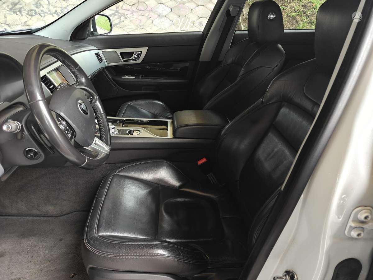 Jaguar XF, 3.0 l., wagon