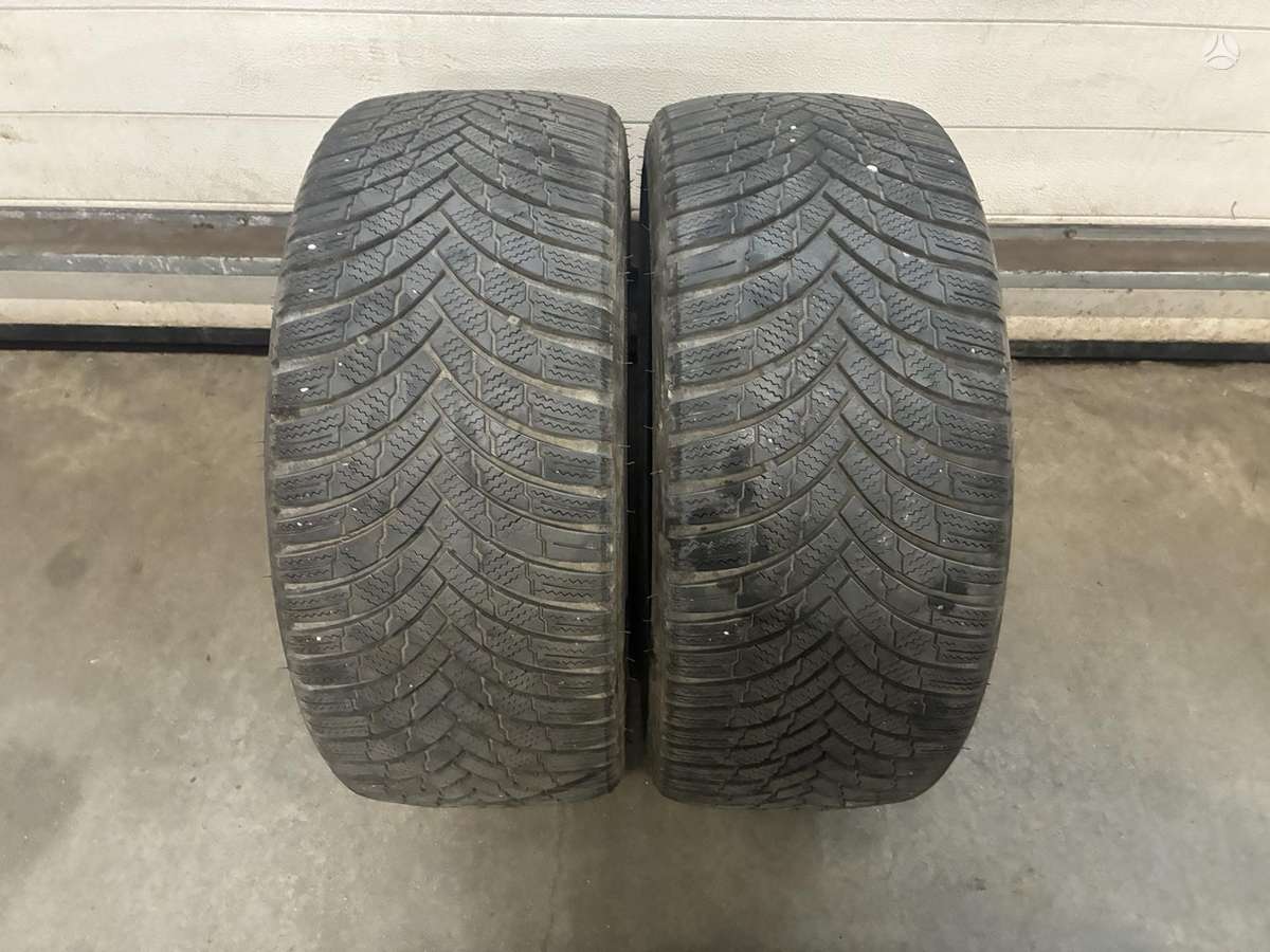Firestone, žieminės 225/40 R18