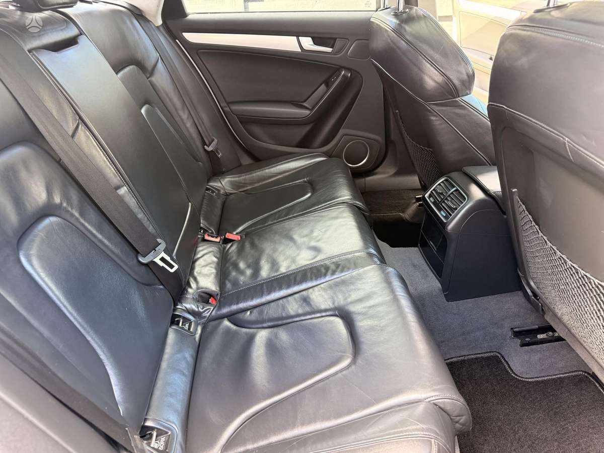 Audi A4, 2.0 l., Универсал