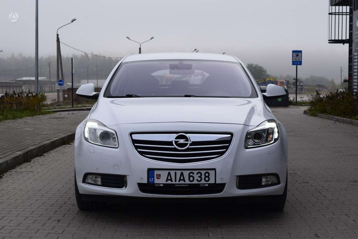 Opel Insignia, 2.0 l., hatchback