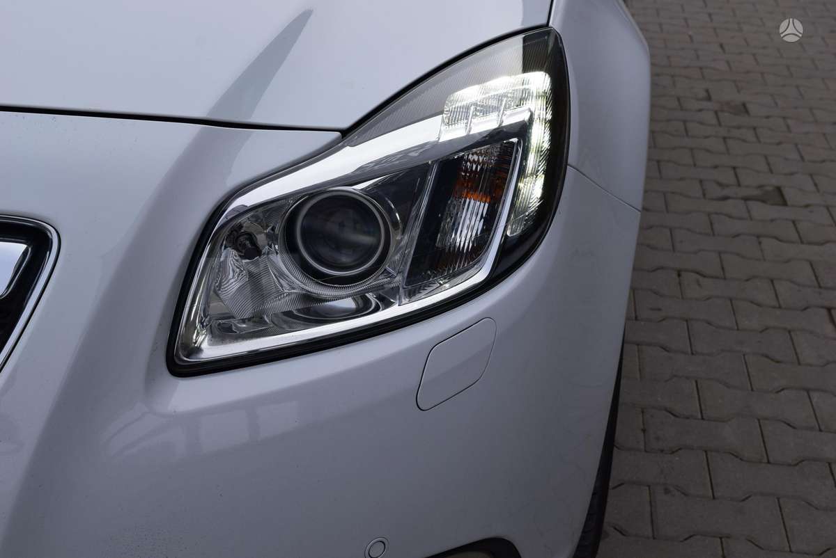 Opel Insignia, 2.0 l., hatchback