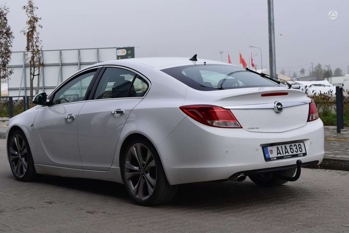 Opel Insignia, 2.0 l., hatchback