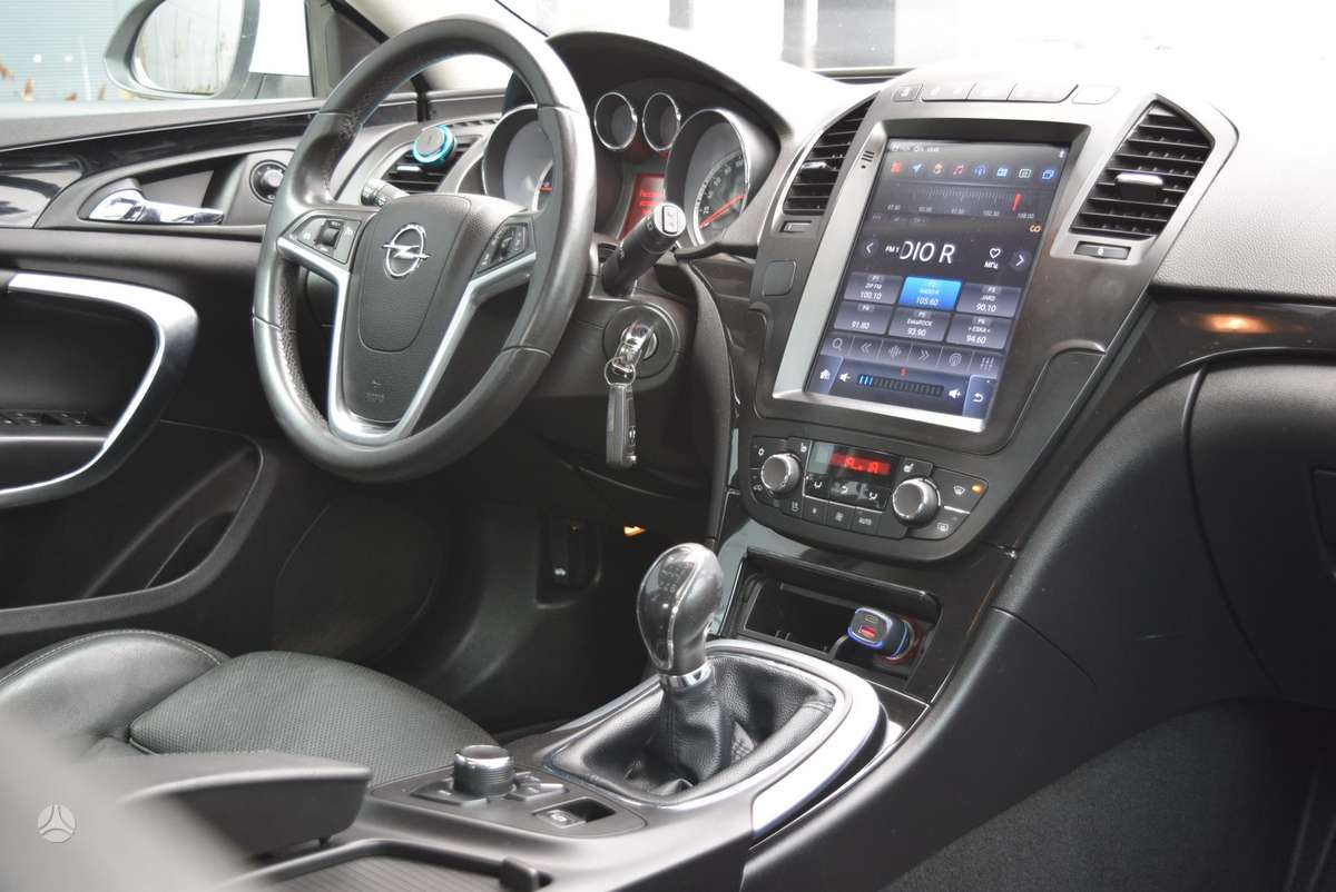 Opel Insignia, 2.0 l., hatchback