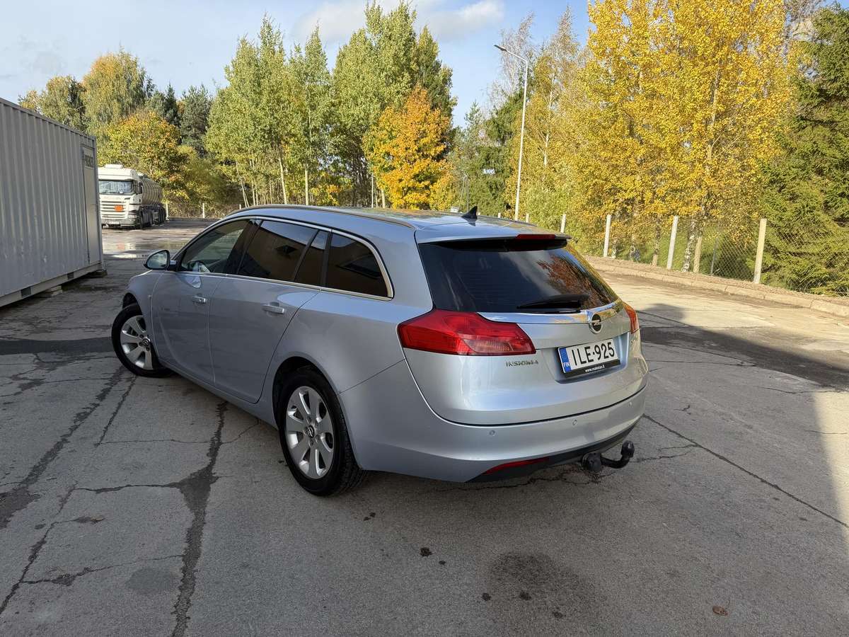 Opel Insignia, 2.0 l., Универсал