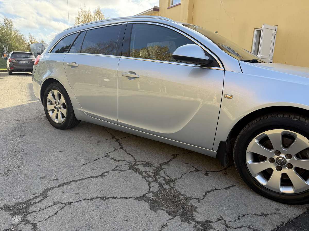 Opel Insignia, 2.0 l., Универсал