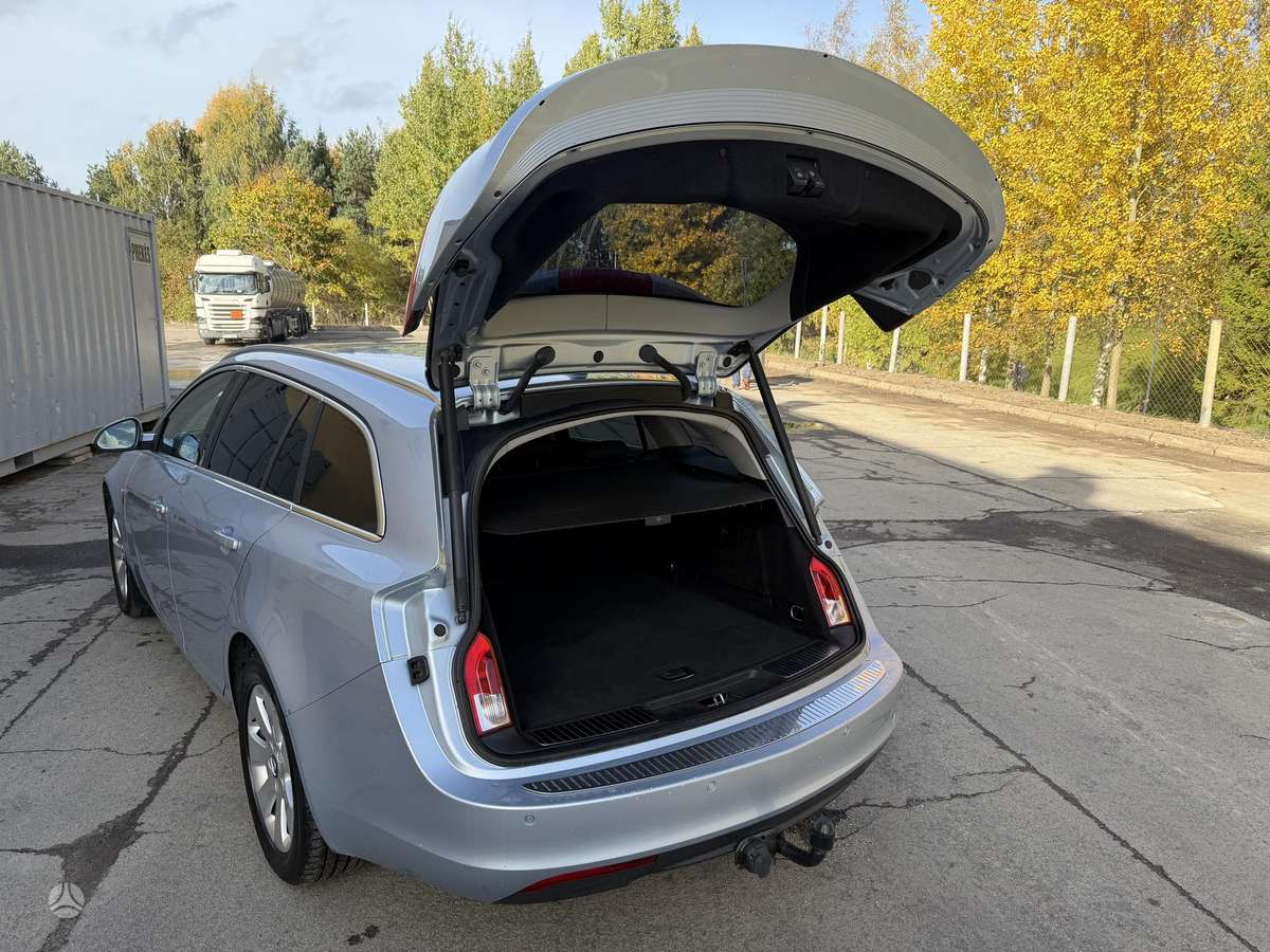 Opel Insignia, 2.0 l., Универсал