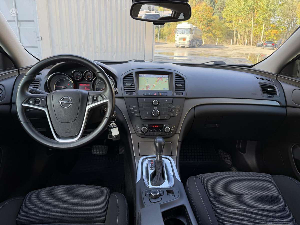 Opel Insignia, 2.0 l., Универсал