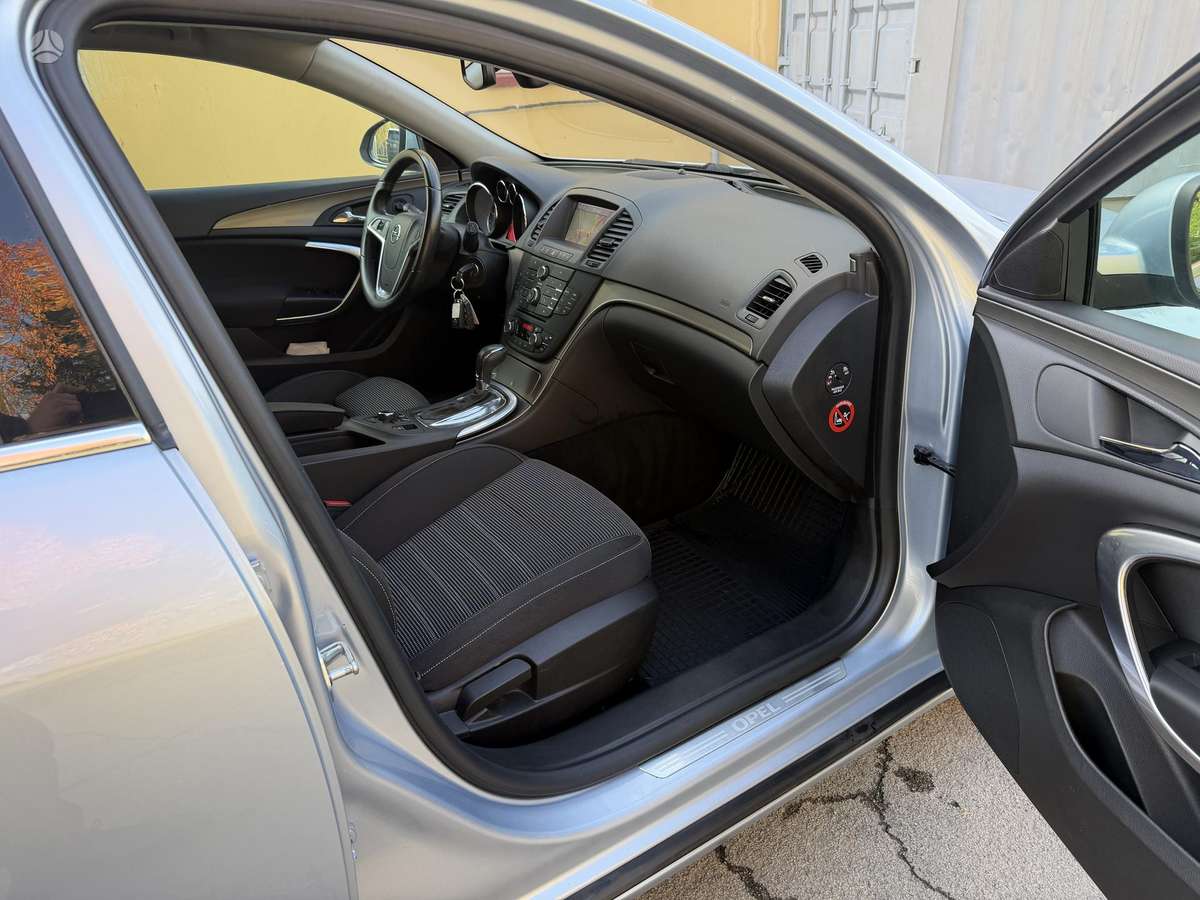 Opel Insignia, 2.0 l., Универсал