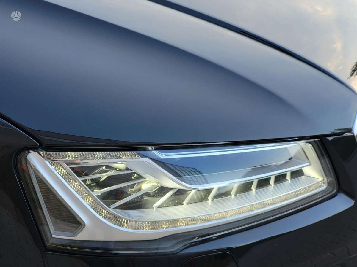 Audi A8, 3.0 l., sedanas