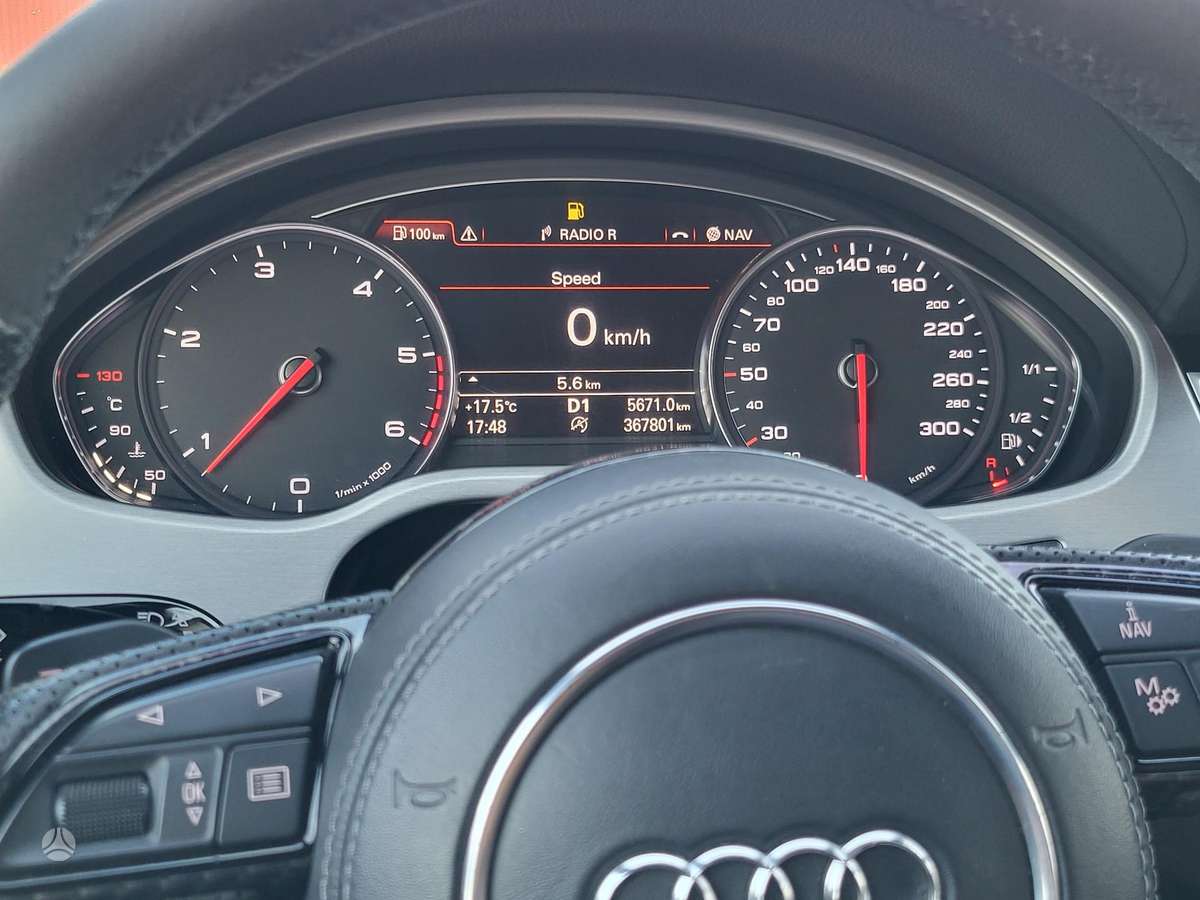 Audi A8, 3.0 l., sedanas