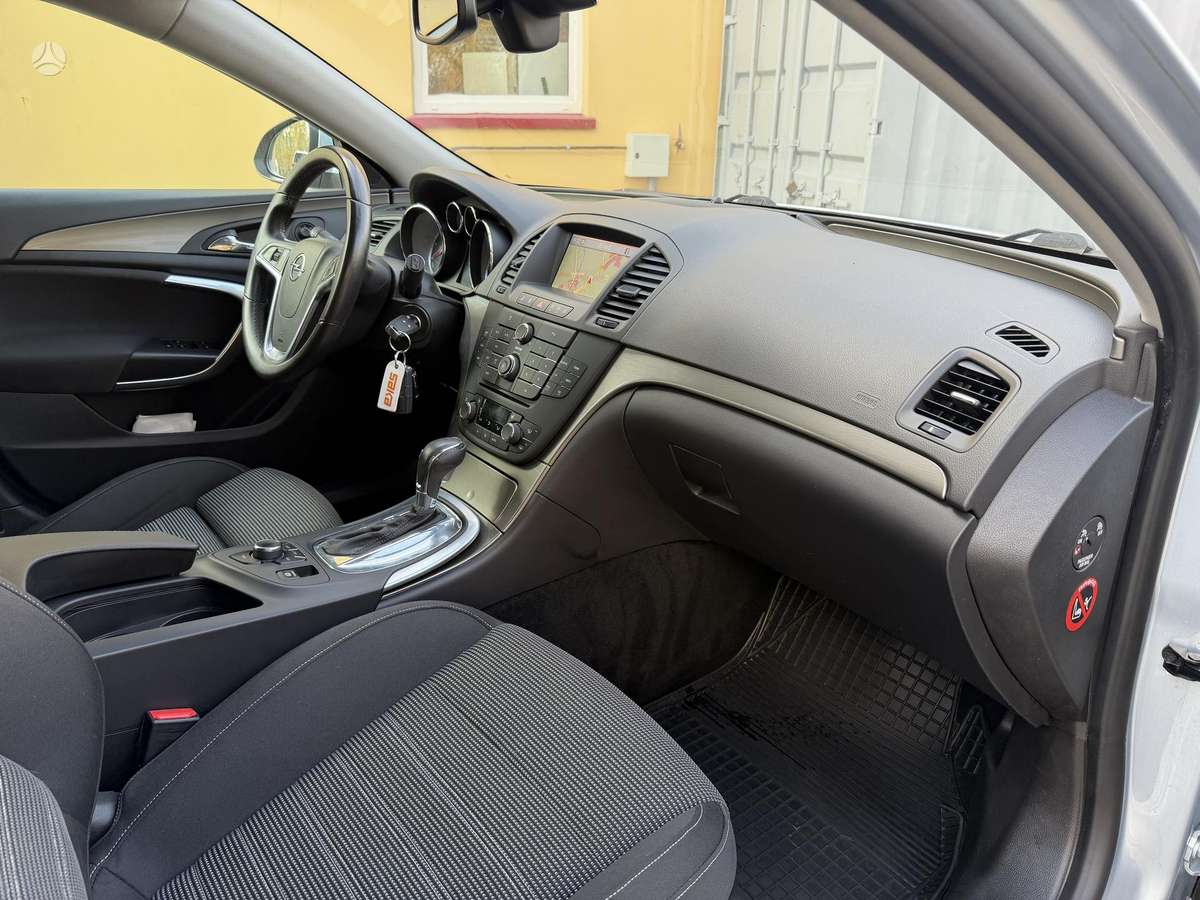 Opel Insignia, 2.0 l., Универсал