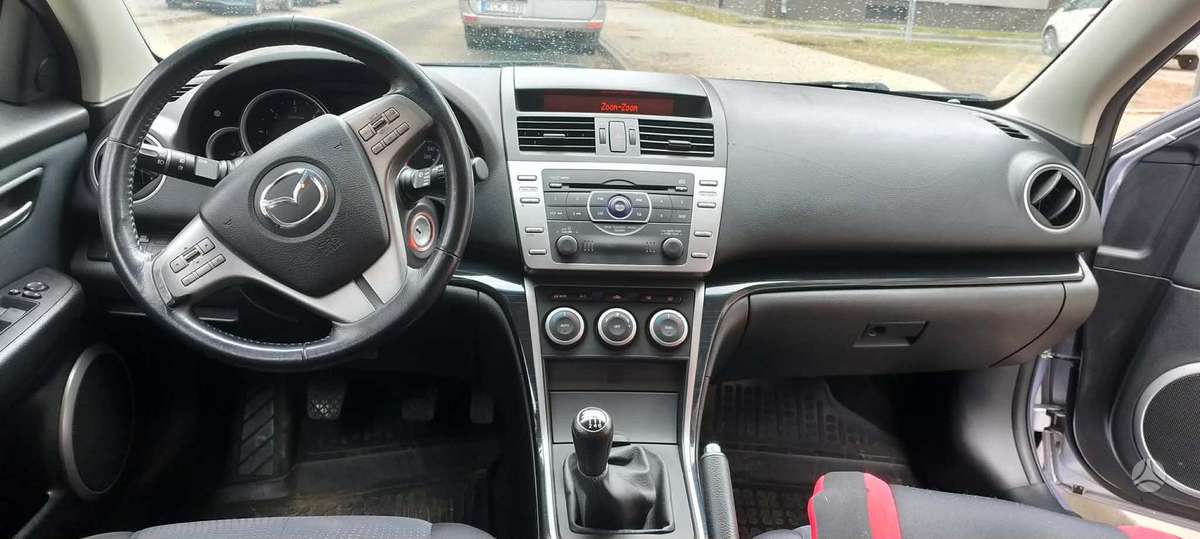 Mazda 6, 2.0 l., Хэтчбек