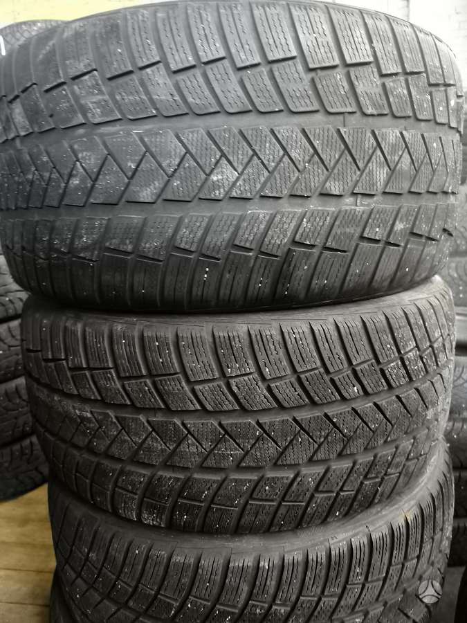 Vredestein, universalios 325/35 R22