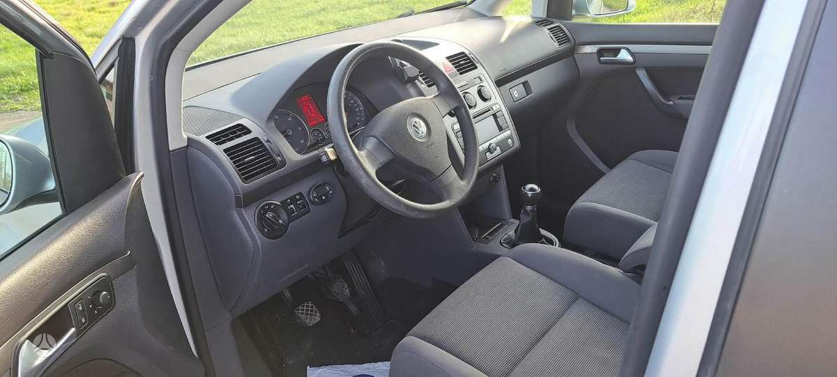 Volkswagen Touran 2007 — photo 7