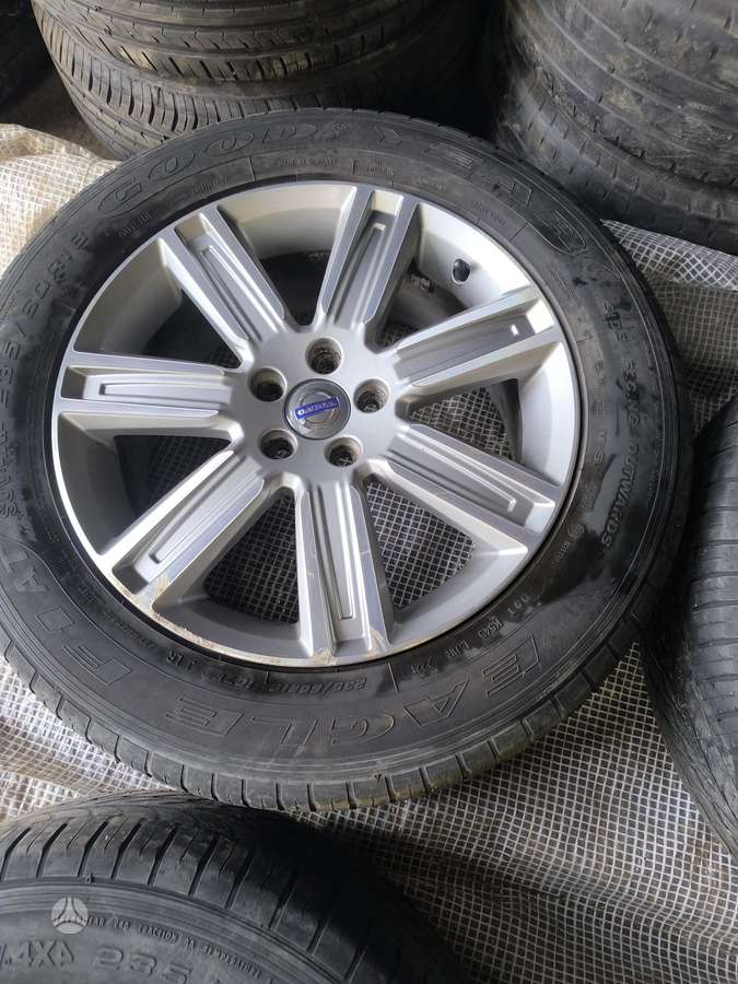 Volvo, lengvojo lydinio, R18