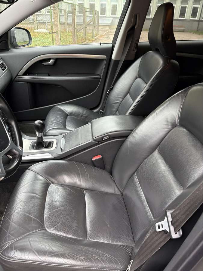 Volvo V70, 2.0 l., Универсал