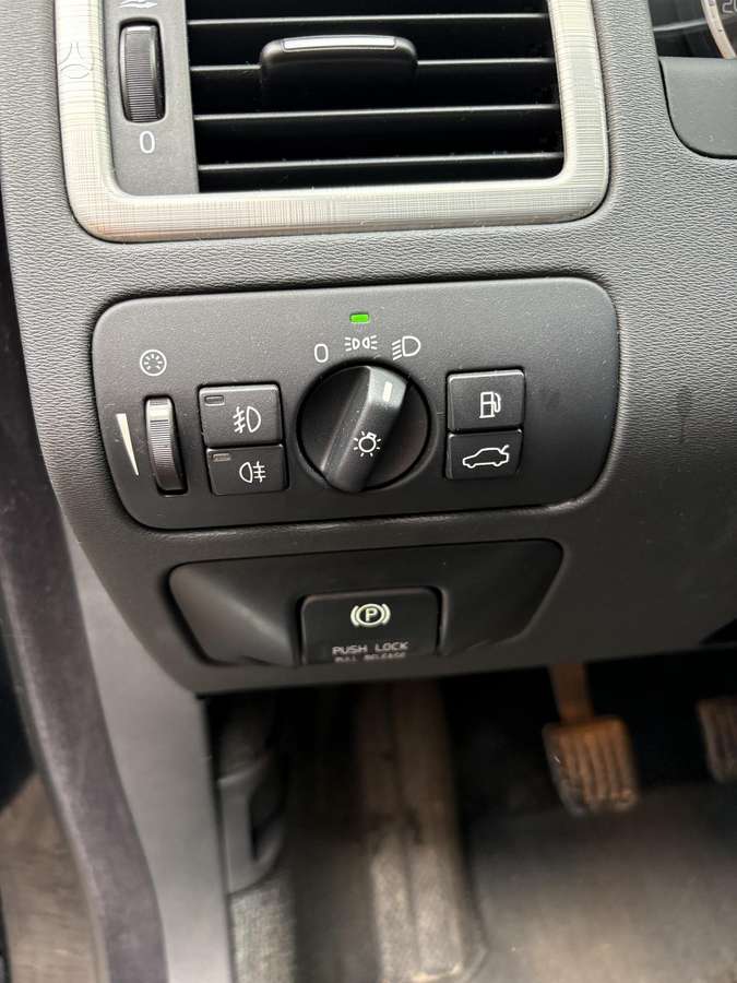 Volvo V70, 2.0 l., Универсал