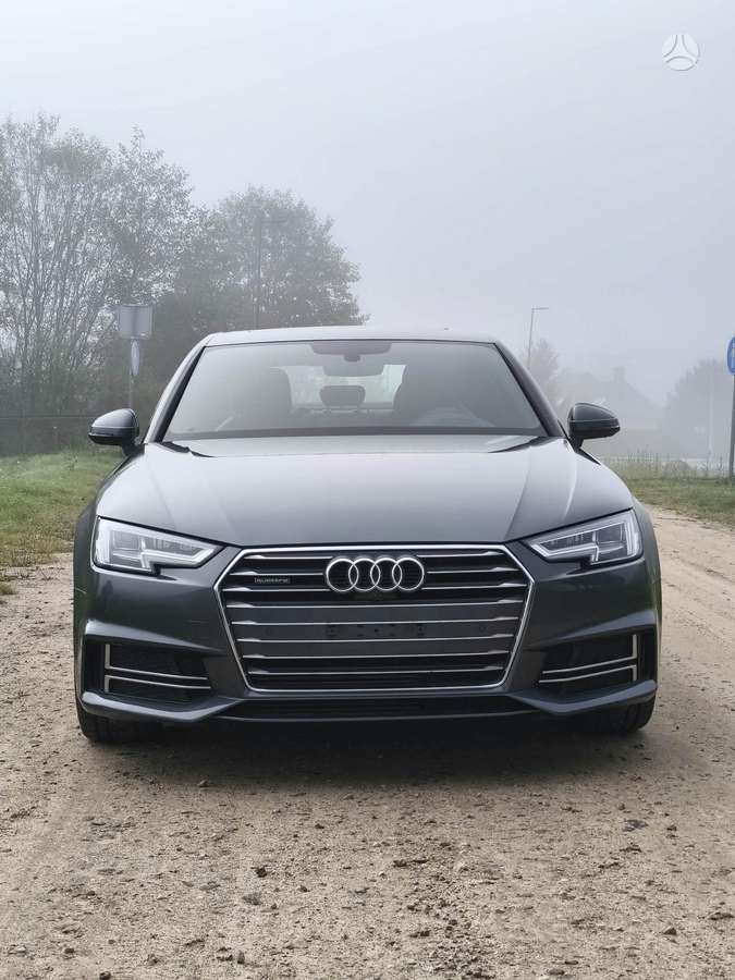 Audi A4, 2.0 l., Седан
