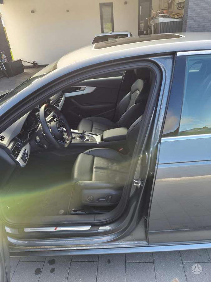 Audi A4, 2.0 l., Седан
