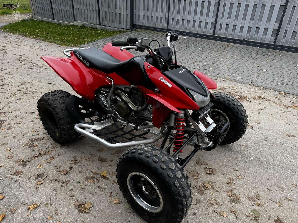 Honda TRX 450cc, keturračiai
