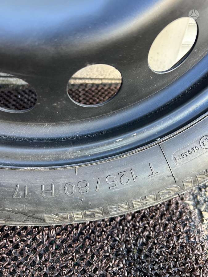 Volvo, стальные штампованные диски, R17