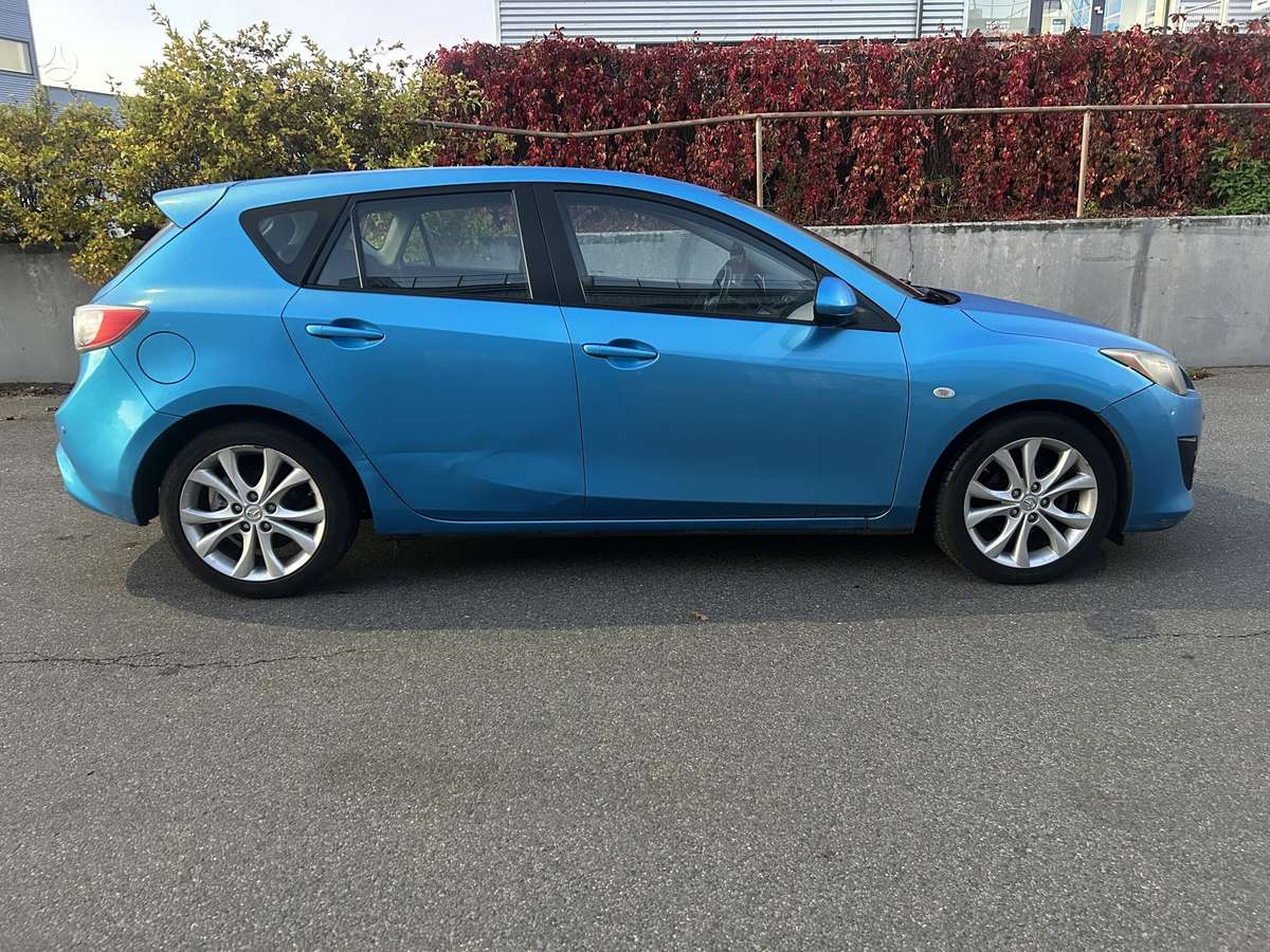 Mazda 3, 1.6 l., hatchback