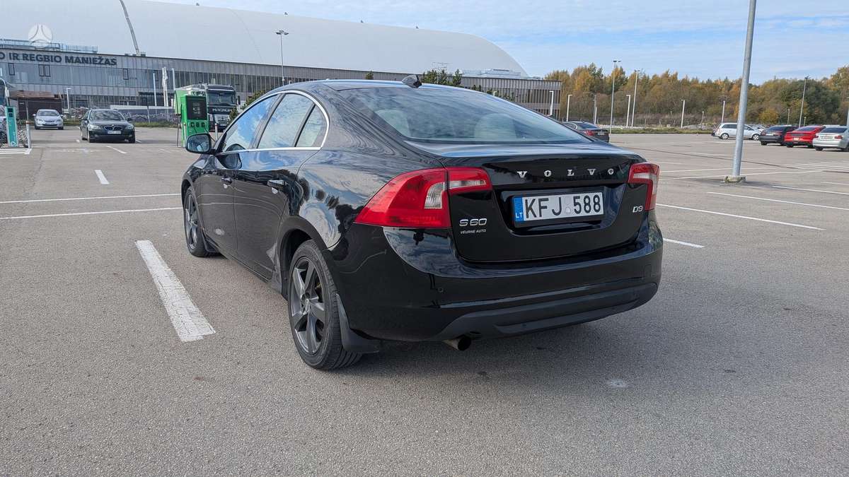 Volvo S60, 2.0 l., Седан