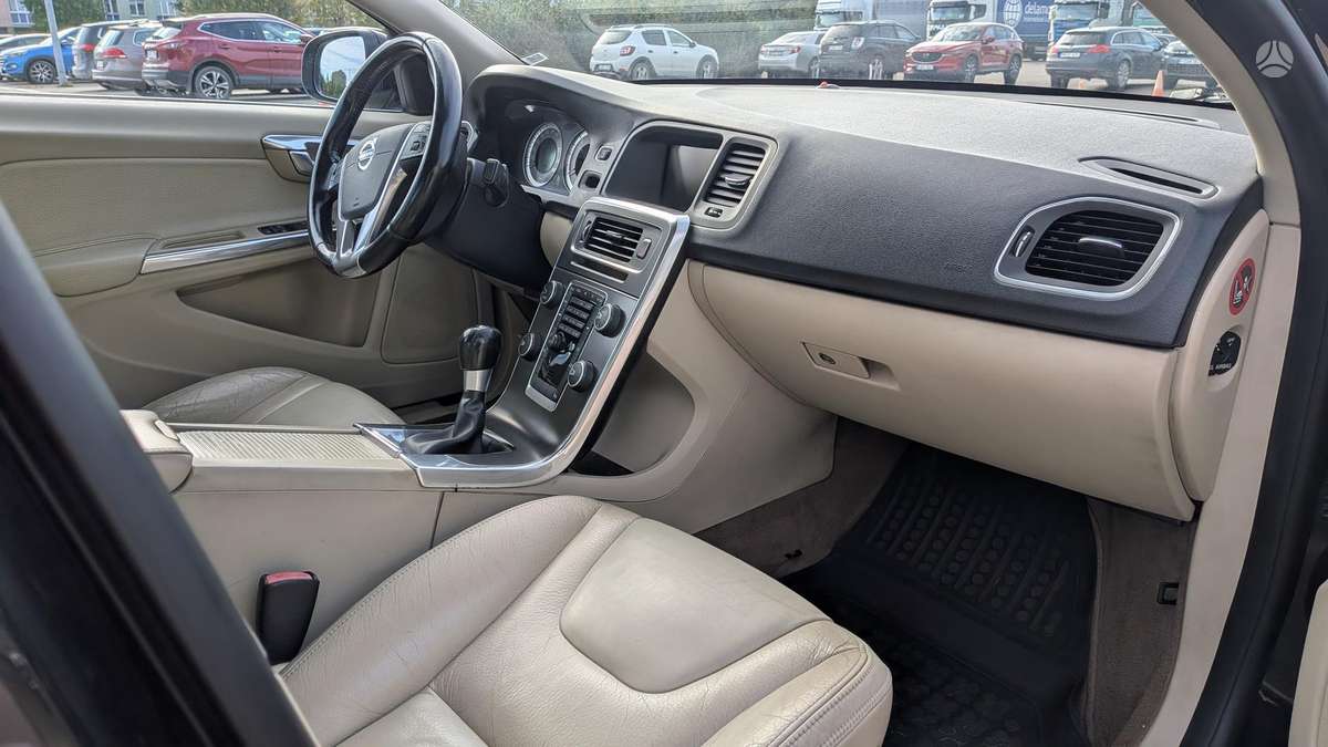 Volvo S60, 2.0 l., sedanas