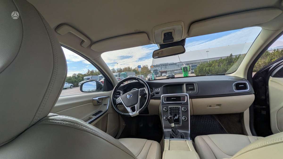 Volvo S60, 2.0 l., Седан