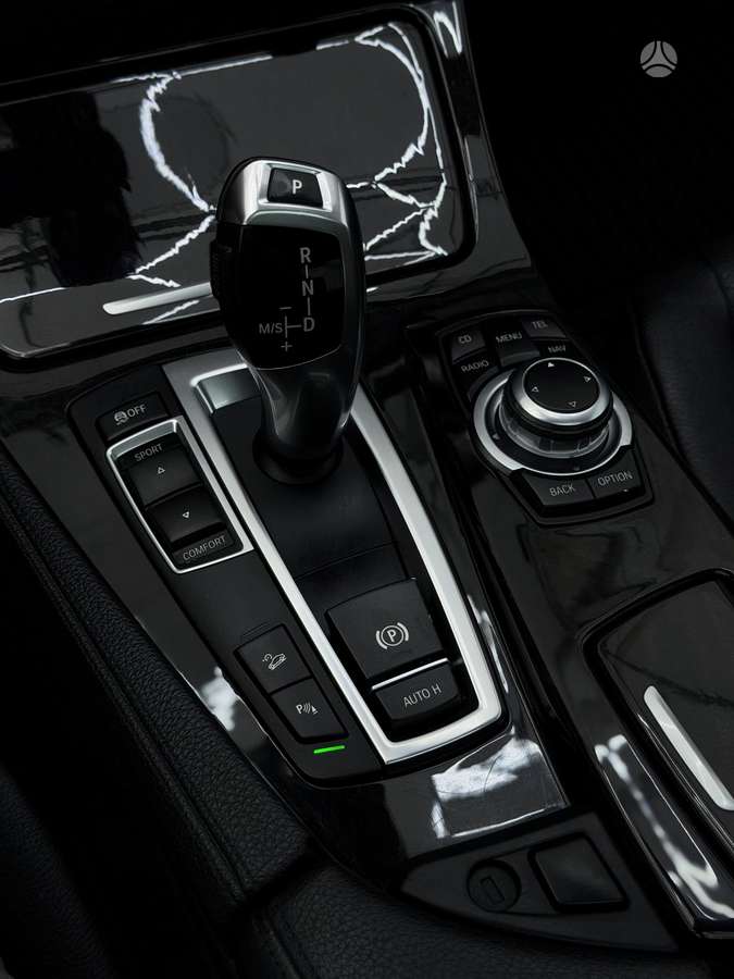 BMW 528, 2.0 l., Седан