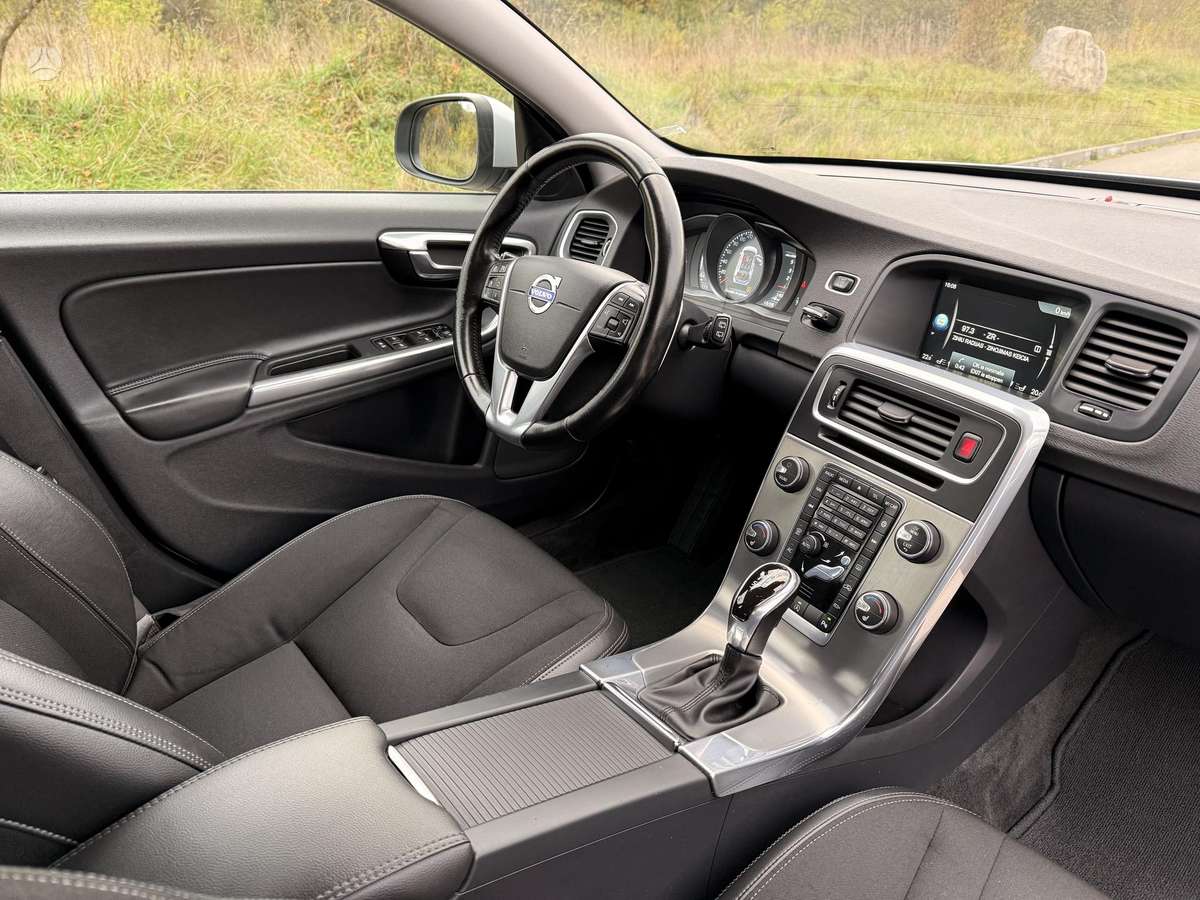 Volvo V60, 2.0 l., Универсал