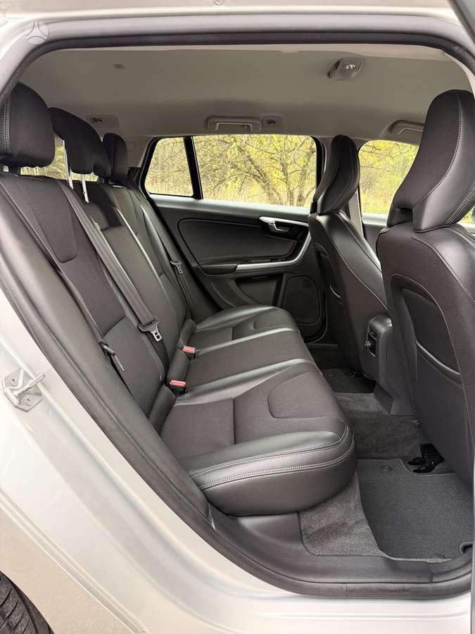 Volvo V60, 2.0 l., Универсал