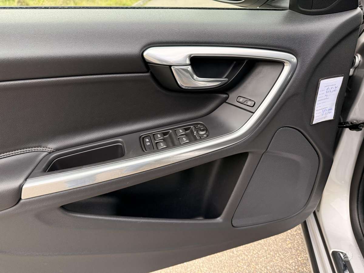 Volvo V60, 2.0 l., Универсал