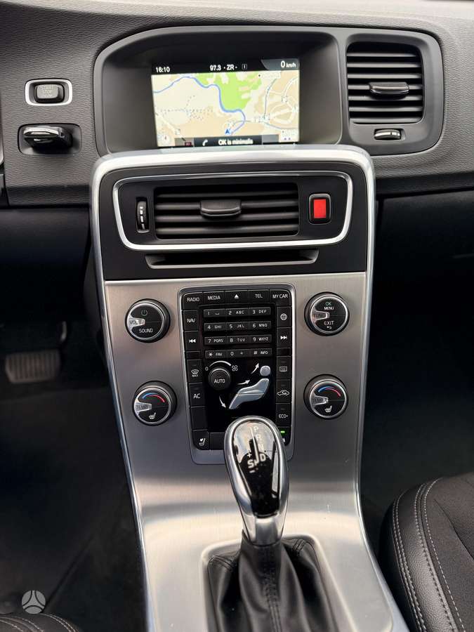 Volvo V60, 2.0 l., Универсал