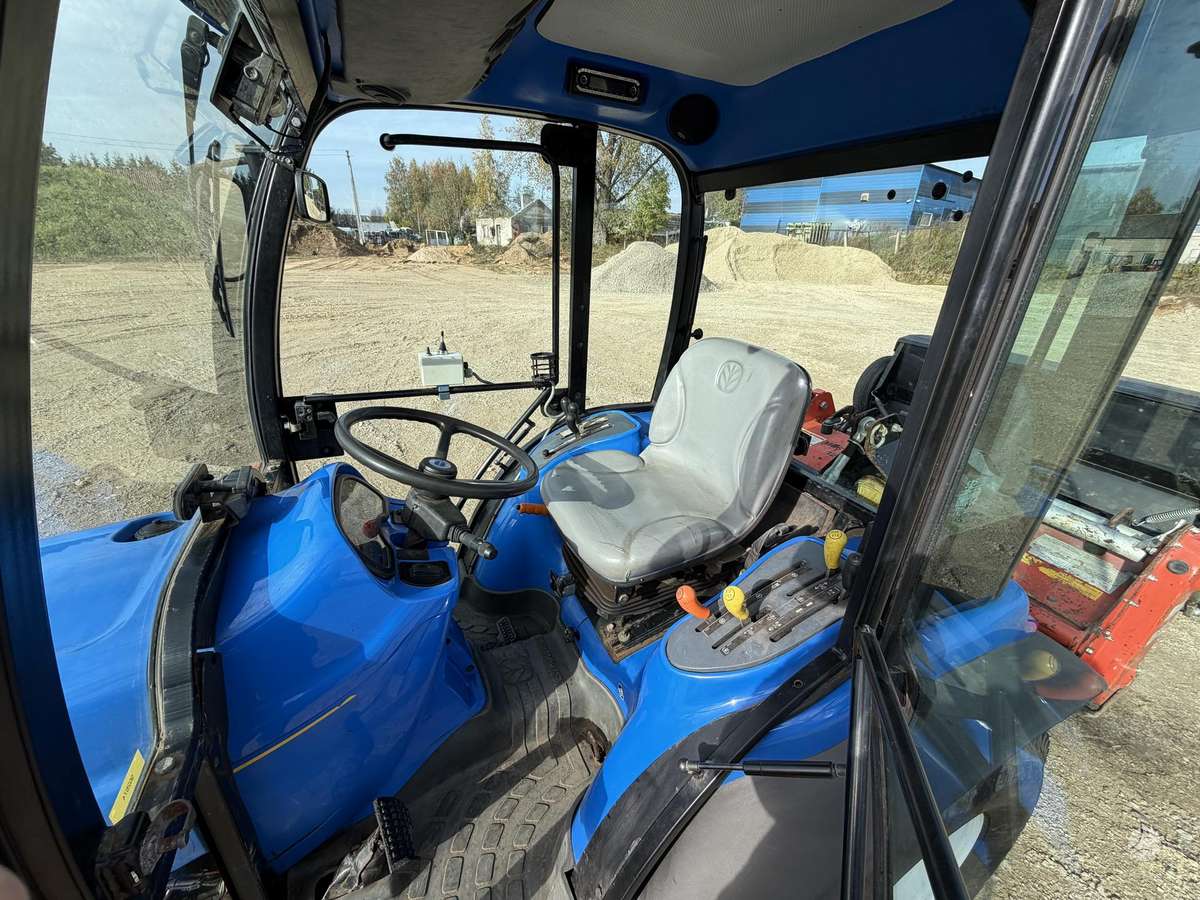 New Holland TC35DA, садовая техника