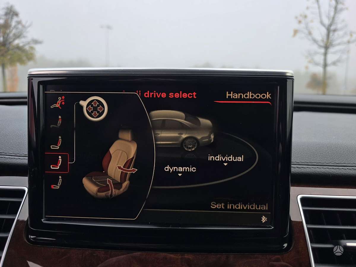 Audi A8, 3.0 l., Седан