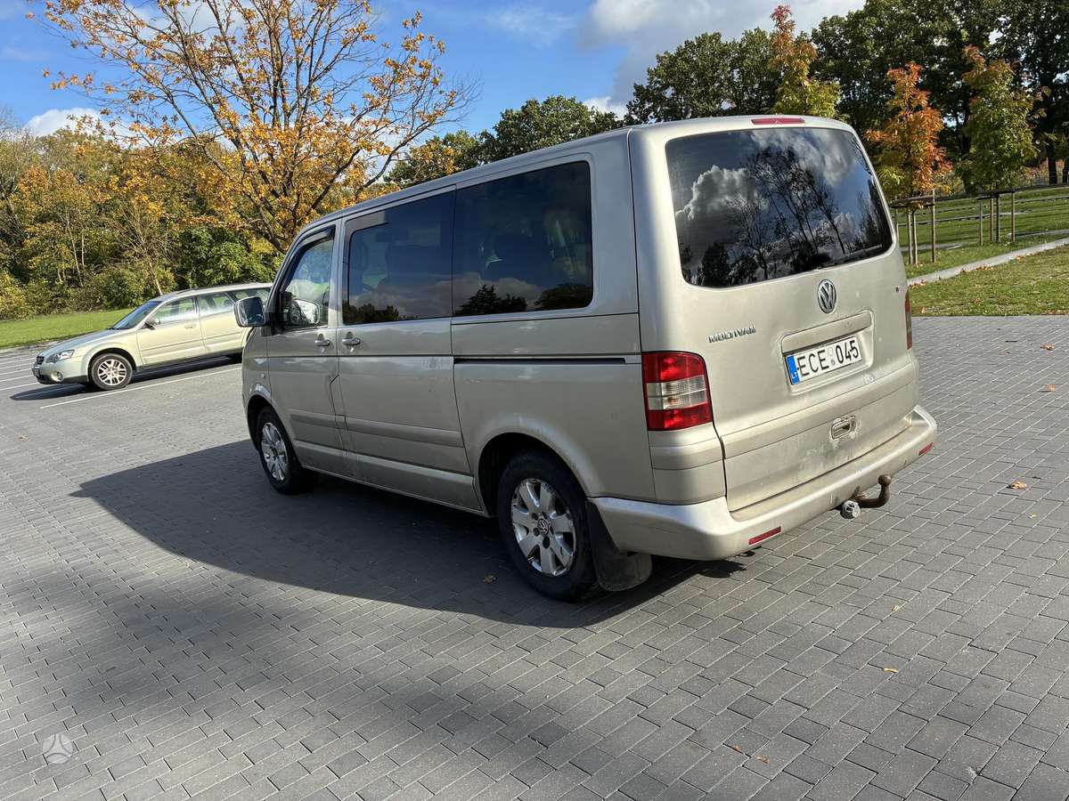 Volkswagen Multivan, 2.5 l., Минивэн