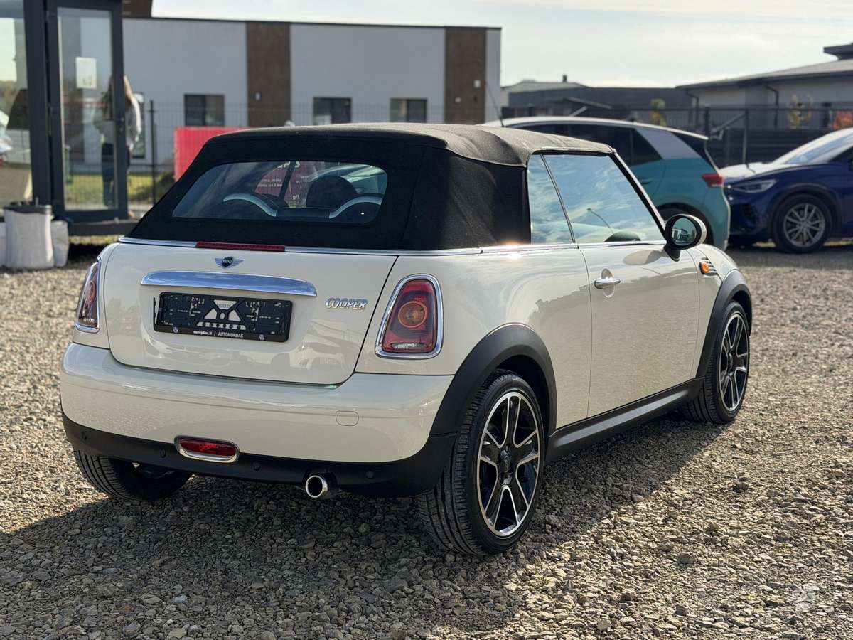 Mini Cooper, 1.6 l., convertible