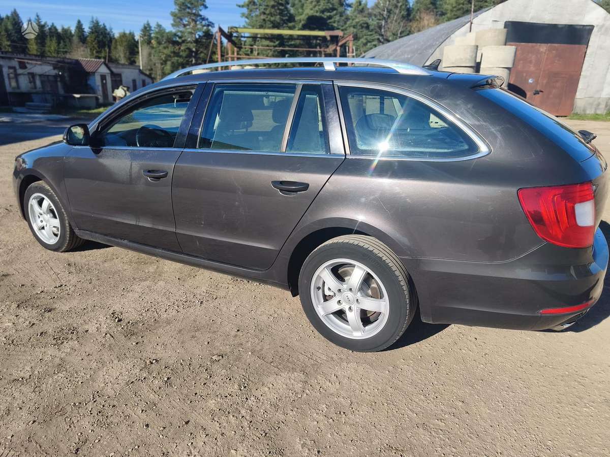 Skoda Superb, 2.0 l., Универсал