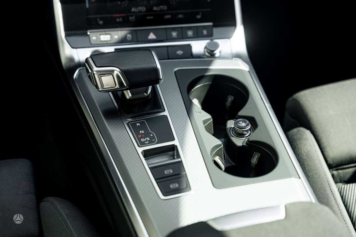 Audi A6, 2.0 l., Универсал