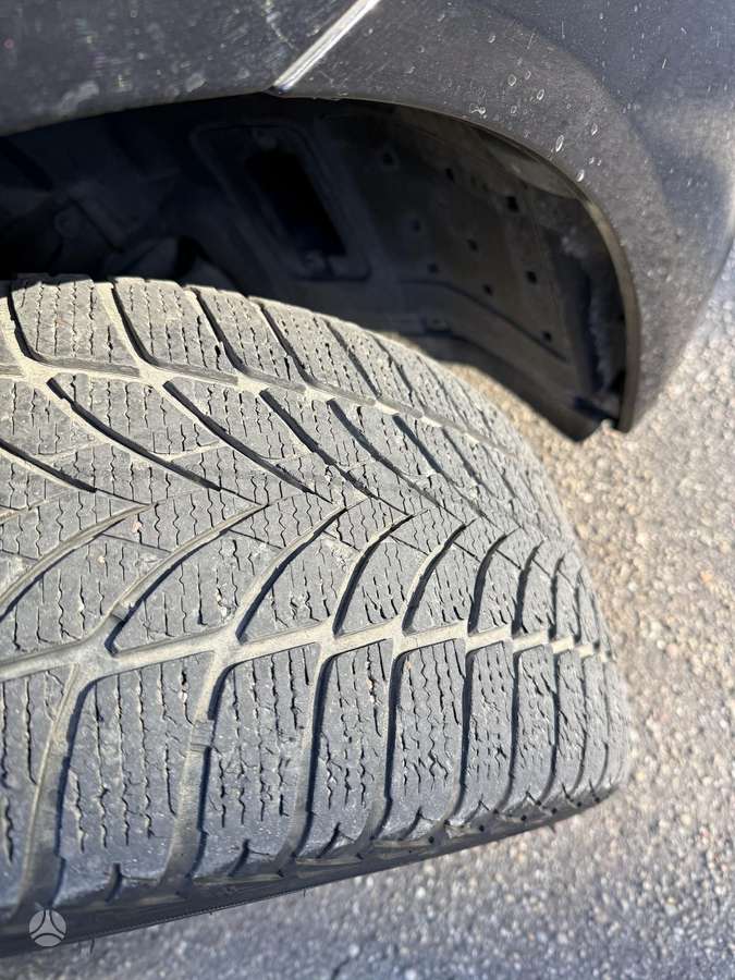 Goodyear Ultragrip, зимние 245/45 R18