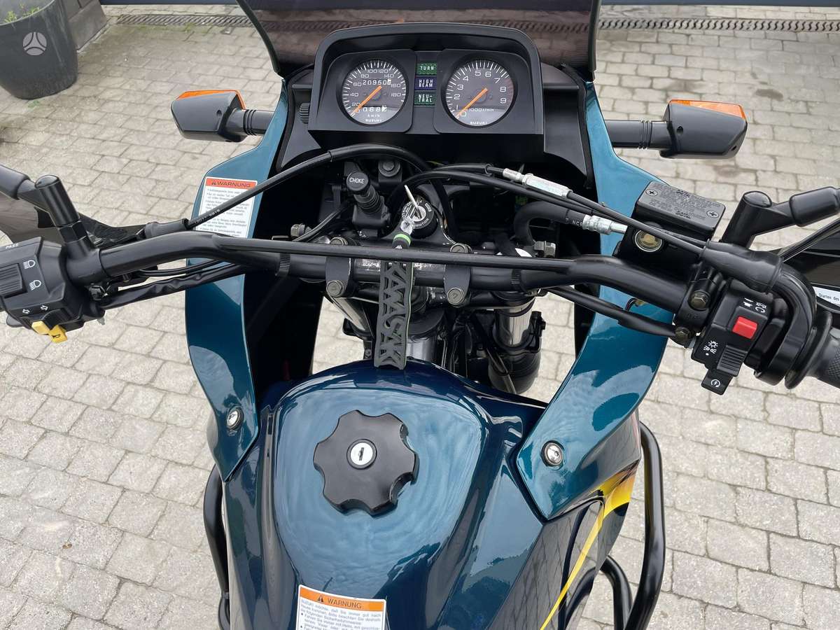 Suzuki DR 650cc, эндуро / adventure