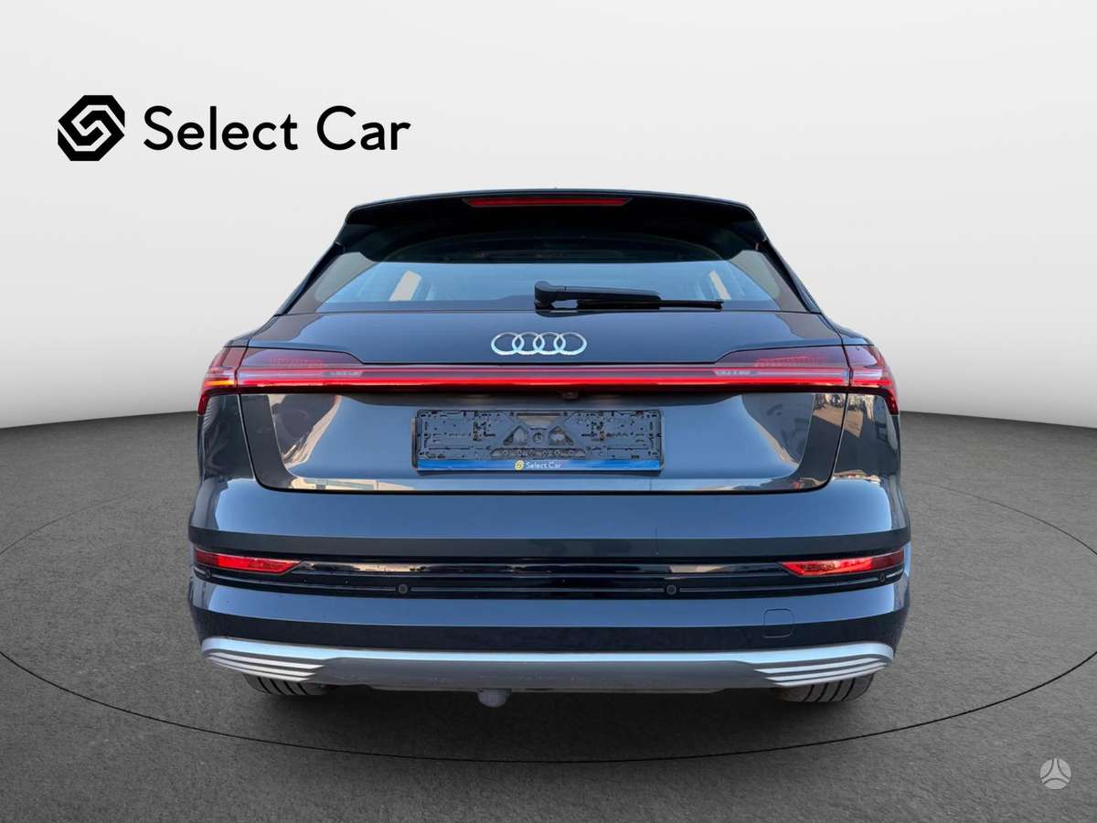 Audi e-tron, 95 кВт·ч, Внедорожник / Кроссовер