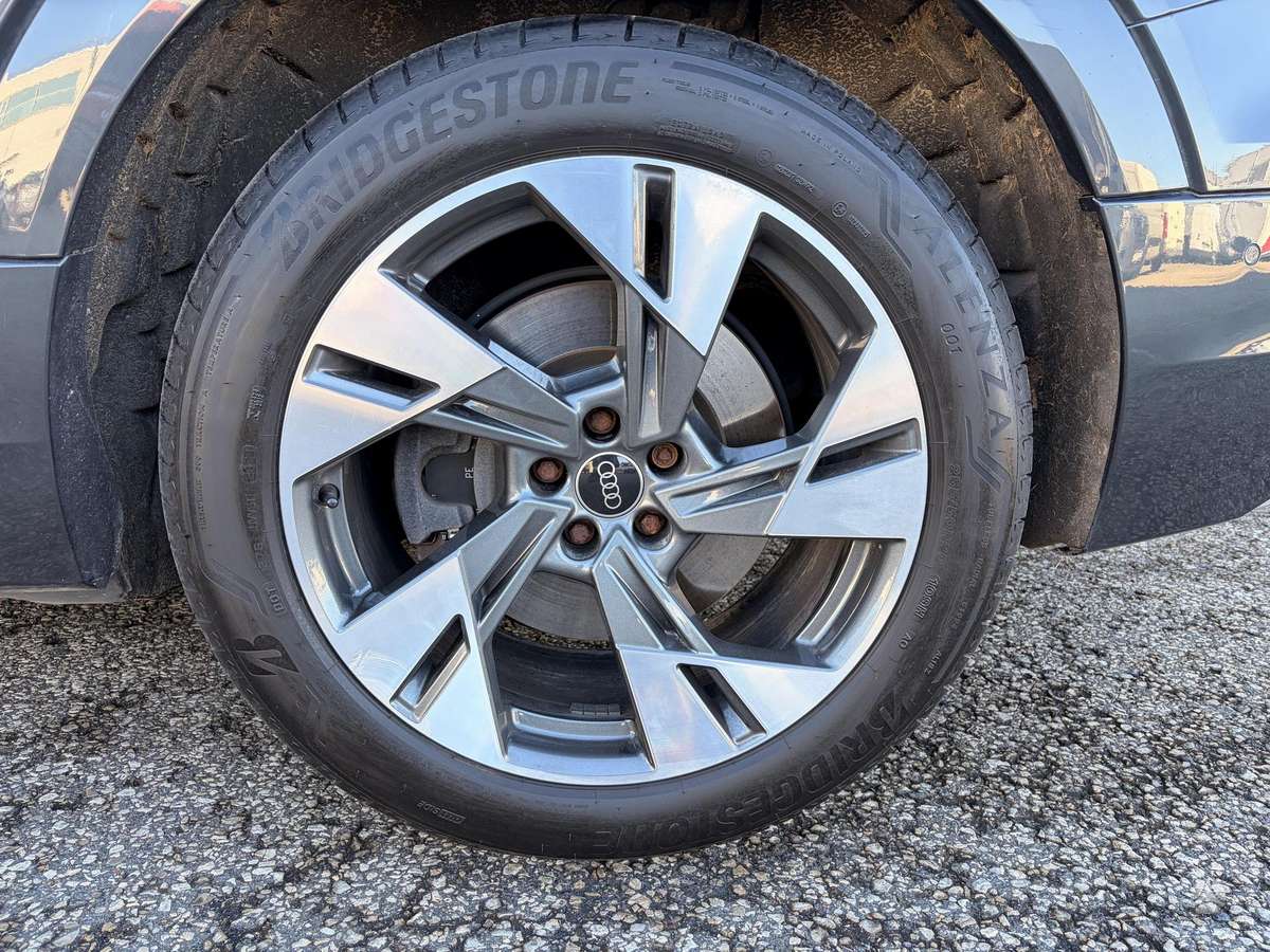 Audi e-tron, 95 кВт·ч, Внедорожник / Кроссовер
