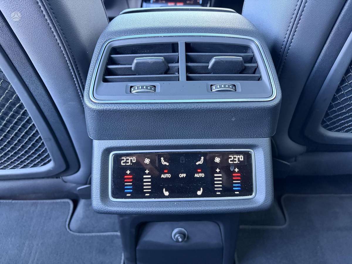 Audi e-tron, 95 кВт·ч, Внедорожник / Кроссовер