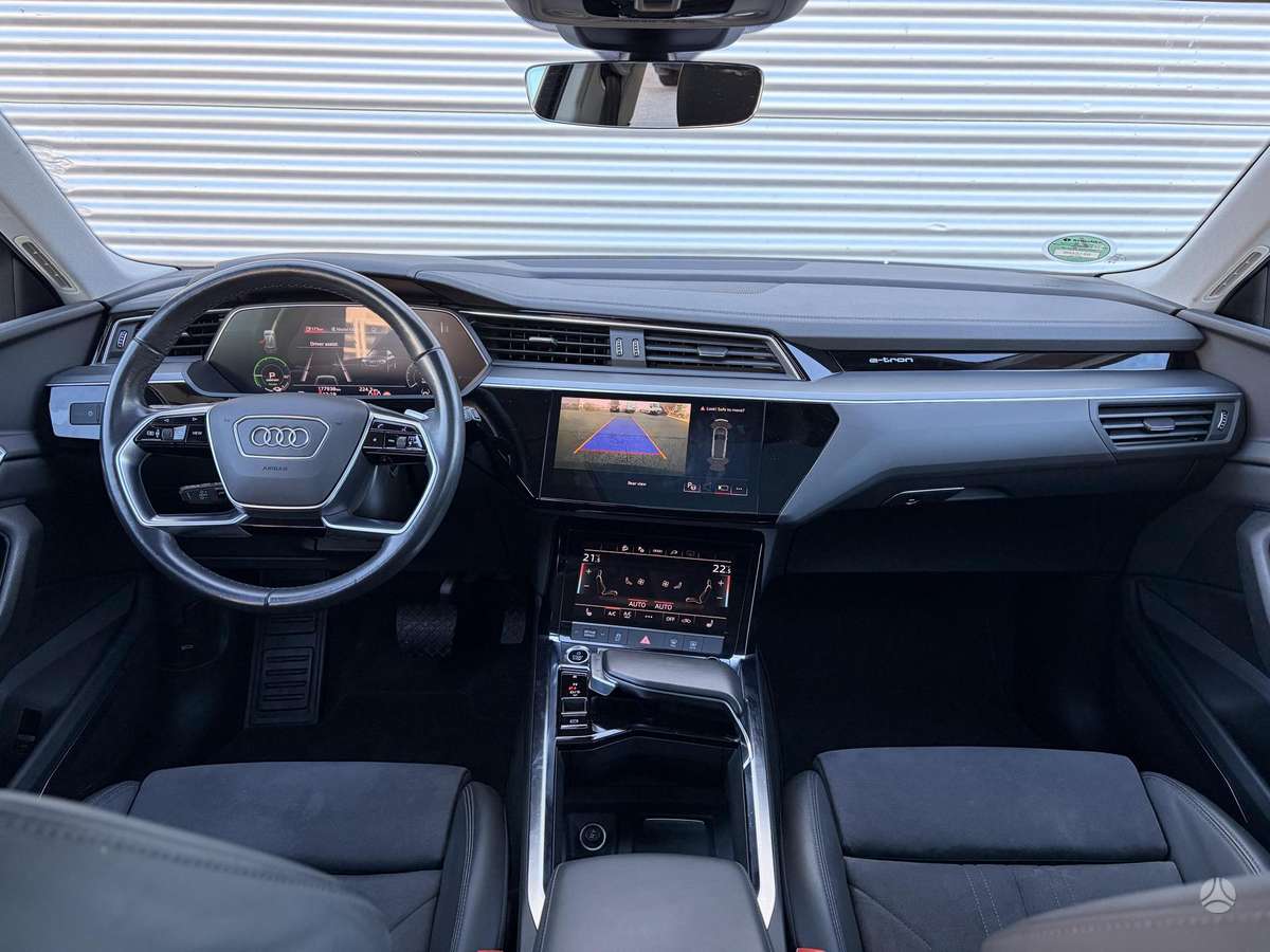 Audi e-tron, 95 кВт·ч, Внедорожник / Кроссовер