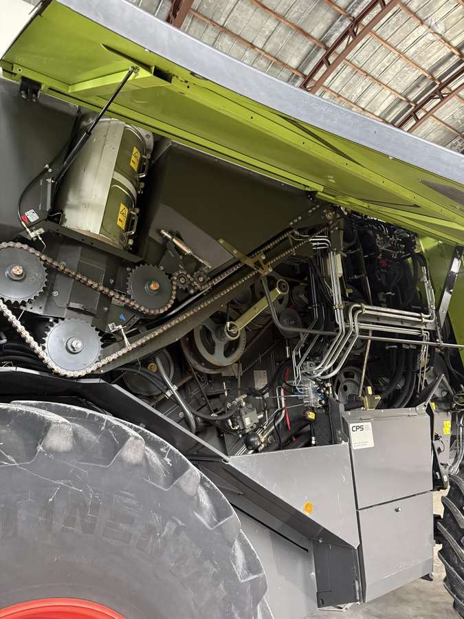 Claas Lexion 650, combine harvesters