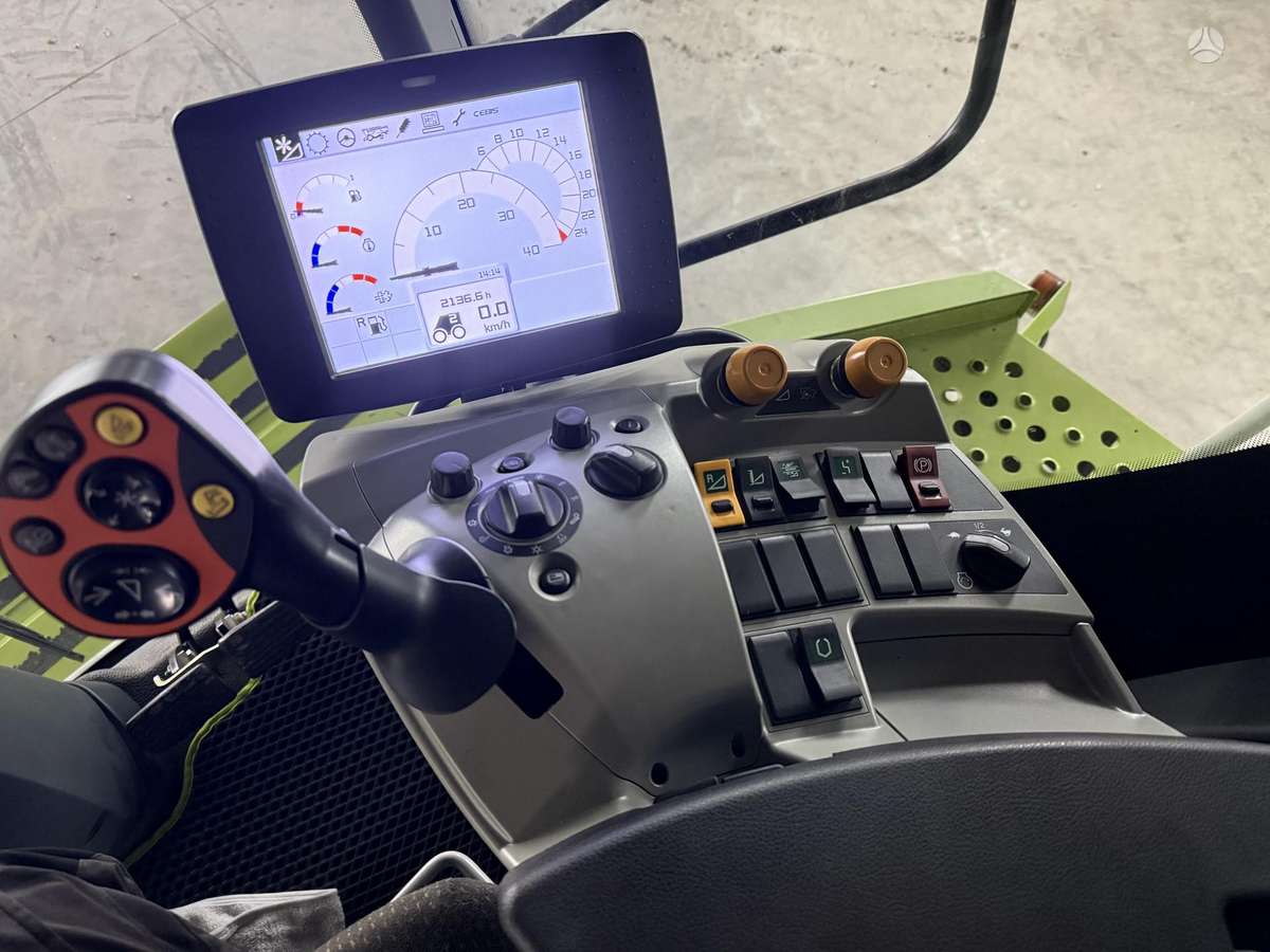 Claas Lexion 650, kombainai